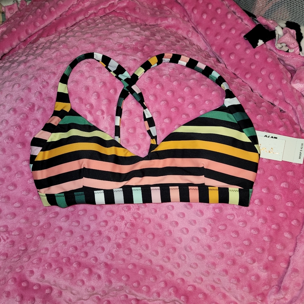 Bikini top! ๐๏ธ - Picture 6 of 6